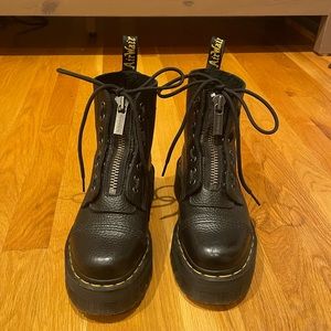 Dr. Martens Sinclair Platform Boots Size 6